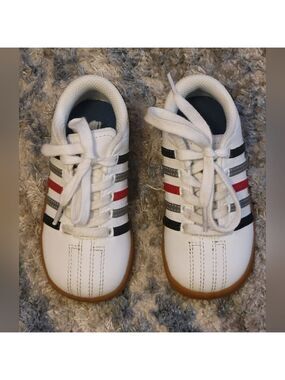 K-Swiss Toddler Sneakers White Sz 8 Excellent Condition